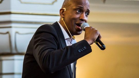 Koncert charytatywny Kena Burtona & Croydon SDA Gospel Choir dla Buczy