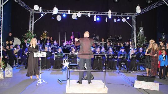 Koncert Świąteczno-Noworoczny „GLORIA” w Gryf Arenie