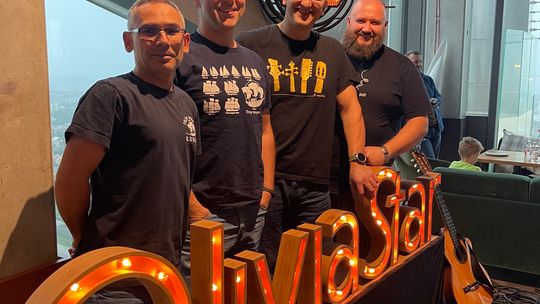 Koncerty szantowe z widokiem na morze ale 130 metrów nad ziemią