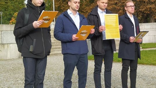 Konferencja prasowa na temat edukacji