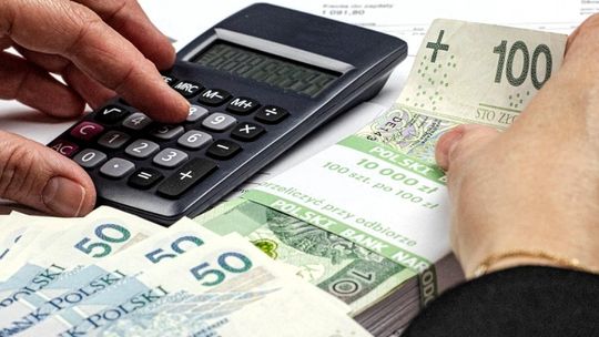 Konsumenci znowu uderzają w sektor bankowy. Rzecznik Finansowy ma coraz więcej pracy z SKD