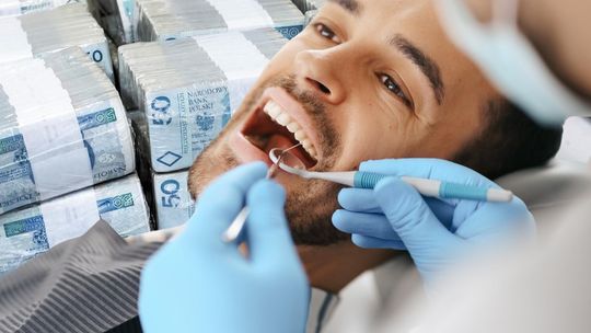 Koszty leczenia przerażają Polaków. Ponad jedna trzecia pacjentów rezygnuje z leczenia u dentystów