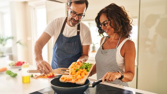 Które rozwiązanie realnie obniża koszty gotowania – kuchenki gazowe czy indukcyjne?