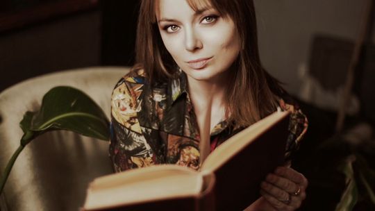 Lektury (NIE)DOPASOWANE Absurd czy konieczność?