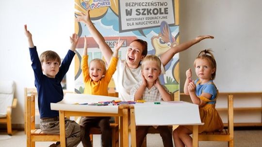 Mądrzej, pewniej, RAZEM! Trwają zapisy do Akademii Bezpiecznego Puchatka - jednego z największych bezpłatnych programów edukacyjnych w Polsce