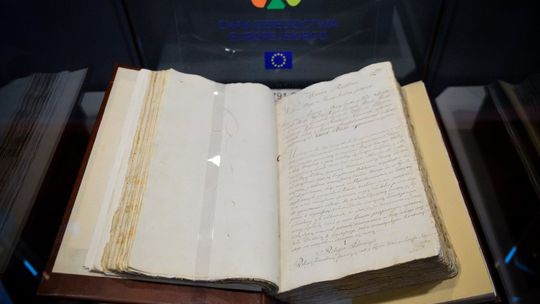 MAJÓWKA PEŁNA HISTORII – JEDYNA OKAZJA W ROKU,  ABY ZOBACZYĆ NA ŻYWO KONSTYTUCJĘ 3 MAJA 1791 R.
