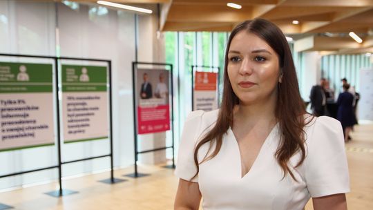 Małe i średnie firmy zmagają się z niedoborem talentów. Mimo to potencjał wielu grup pozostaje niewykorzystany