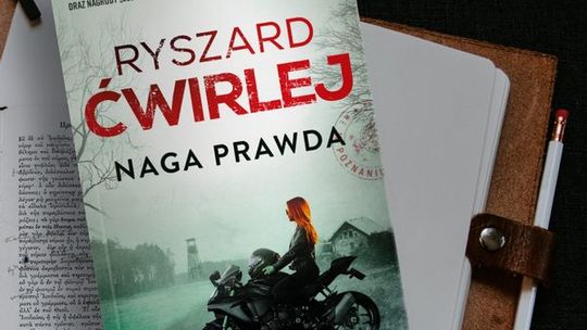 Martwa kobieta w łóżku prominentnego urzędnika, zatopiony samochód ze zwłokami...