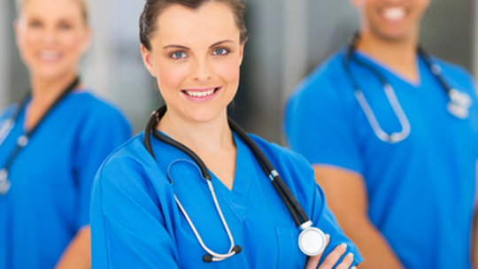 Międzynarodowy Dzień Pielęgniarek i Położnych 2023 – celebracja, która uczy nas doceniać pielęgniarki