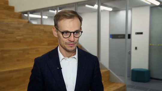 Młode pokolenie najostrzej krytykuje polskie szkoły. System nie uczy praktycznych umiejętności