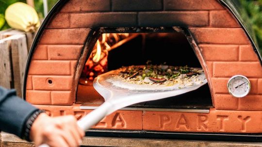 Mobilny piec do pizzy – opalany drewnem i bez murowania