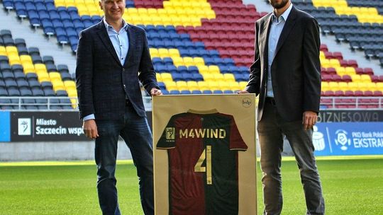 Na granatowo-bordowym pokładzie melduje się firma M4Wind, która została Partnerem Biznesowej Dumy Pomorza. Od teraz patrzymy w tym samym kierunku!