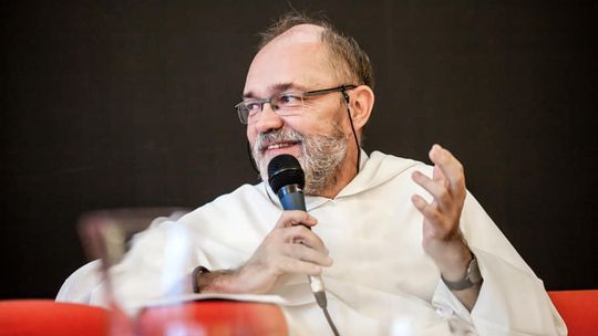 Na pograniczu psychologii i literatury – spotkanie z o. Tomaszem Dostatnim