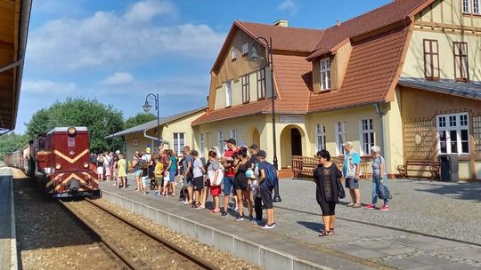 Nadmorska kolejka zaprasza na promocyjne wycieczki.
