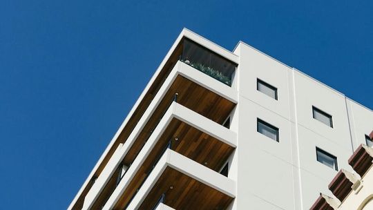 Najem czy zakup dla dziecka? Rodzice coraz częściej liczą nie tylko pieniądze, ale wciąż wybierają własność