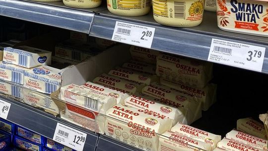 Najnowsze dane nie pozostawiają złudzeń. Rekordowy wzrost cen masła utrzyma się przed świętami
