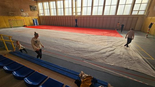 Największa i najpiękniejsza- biało-czerwona na latarni morskiej w Świnoujściu