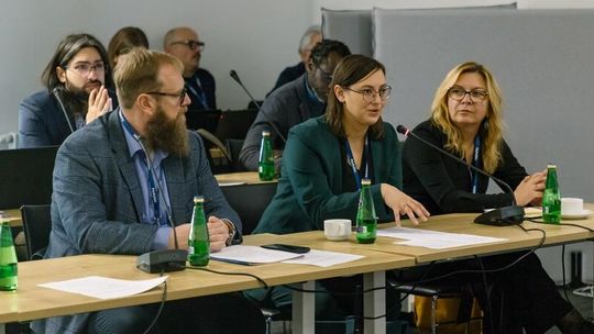 NASK: dezinformacja realnie wpływa na wyniki wyborów