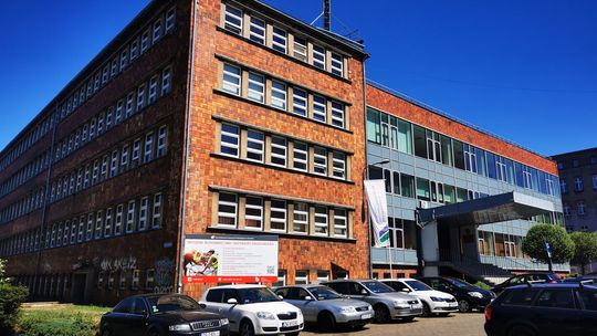 Nasze budownictwo doskonale współpracuje z otoczeniem społeczno-gospodarczym. Zdaniem Polskiej Komisji Akredytacyjnej