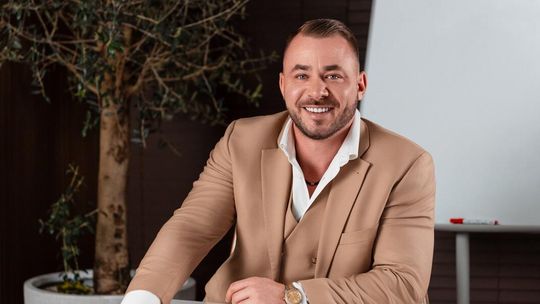 Nie potrzebujesz więcej matchy. Potrzebujesz jednego realnego spotkania