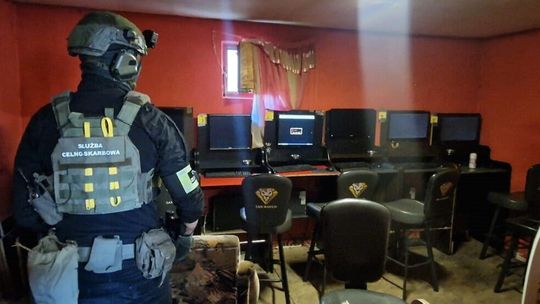 Nielegalne lokale hazardowe w Myśliborzu i Chojnie zamknięte przez zachodniopomorską KAS