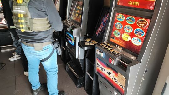 Nielegalne punkty hazardowe w Szczecinie zamknięte przez KAS