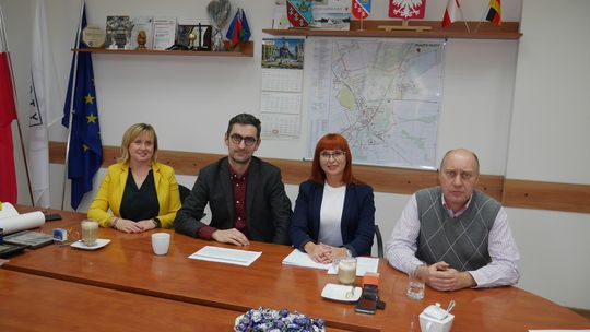 Nowe place zabaw w gminie Płoty