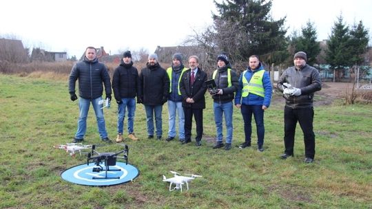 Nowoczesny dron w służbie policji, straży pożarnej i formacji OC w powiecie gryfickim