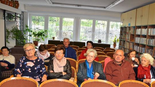 Nowogard: „Miłość w czasach zarazy” – w Dyskusyjnym Klubie Książki