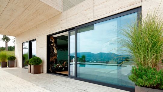 Nowość!     Nero Style by Awilux –  – poznaj bezgraniczną głębię ekskluzywnej czerni w nowych oknach Awilux