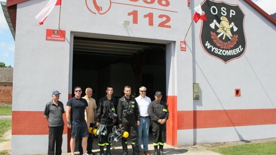 Nowy sprzęt dla OSP Wyszomierz przekazany Burmistrza Nowogardu