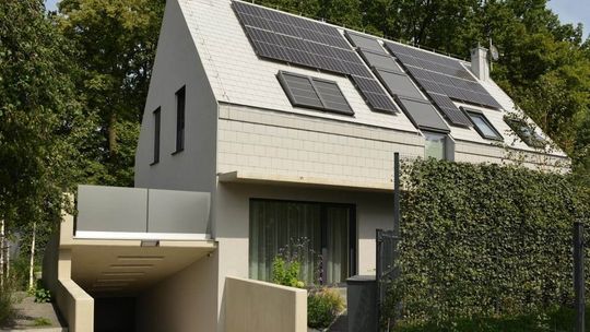 Obniżanie kosztów energii vs. termoizolacja – fakty i mity