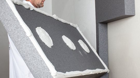 Ocieplanie budynków a niskie temperatury – to warto wiedzieć