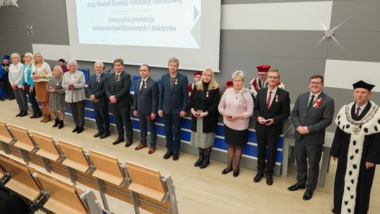 Odznaczenia i medale, promocje doktorskie na ZUT