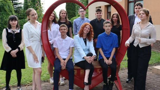 Ostatni dzwonek dla Ósmoklasistów z SP Modlimowo