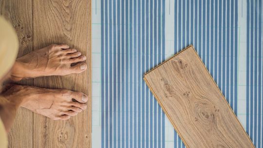 Panele podłogowe: Jakie wybrać?