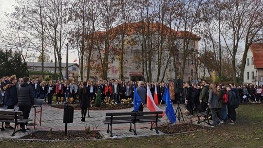 Patriotyczną pieśnią w gryfickim „Miłoszu”uczczono Święto Niepodległości 