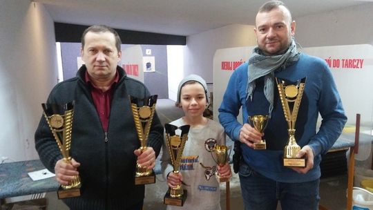 Pięć pucharów dla płotowskich strzelców