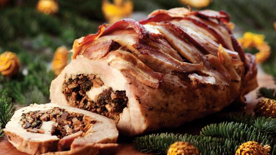 Pieczony schab faszerowany