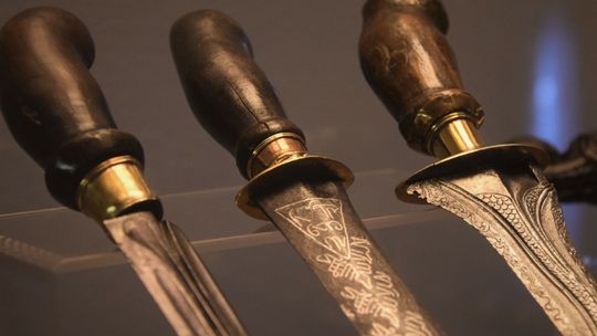 Piękno i śmierć. Opowieść o azjatyckiej broni białej