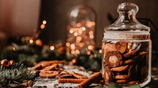Pierniki i ciastka – słodki pomysł na prezent na Mikołajki i pod choinkę