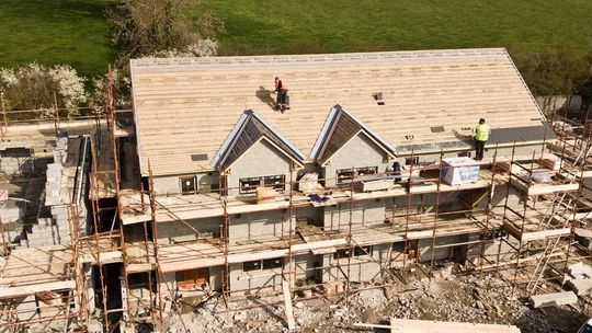 Planujesz budowę lub remont domu w 2023? Sprawdź, z jakich dofinansowań możesz skorzystać!