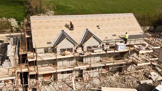 Planujesz zakup nieruchomości?  Sprawdź, czym jest prospekt informacyjny i co w nim znajdziesz