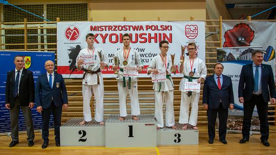Płoty: Udany występ naszych karateków na Mistrzostwach Polski w Makowie Mazowieckim