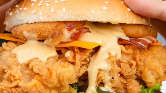 Płynne złoto wraca do KFC! Spróbuj kultowego sosu Kentucky Gold