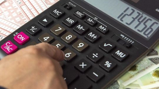 Podatkowe hity i kity 2024 roku. Wskazania znanych ekspertów nie pozostawiają złudzeń