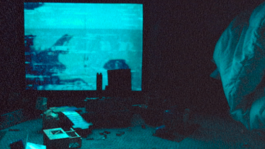 Pokaz specjalny horroru „Skinamarink” w Kinie Zamek