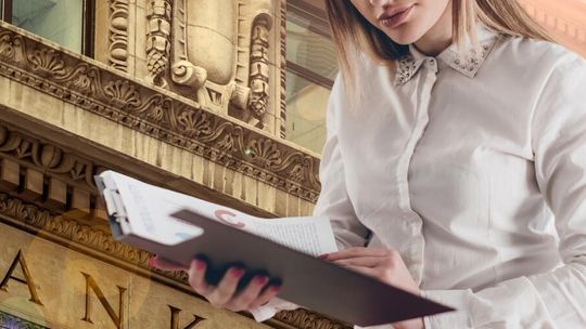 Polacy wciąż nie bardzo sprawdzają treści umów kredytowych lub pożyczkowych przed podpisaniem