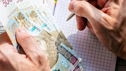 Polacy znowu oszczędzają na świętach. Na wszystkim po trochu, ale zwłaszcza na art. spożywczych i alkoholu