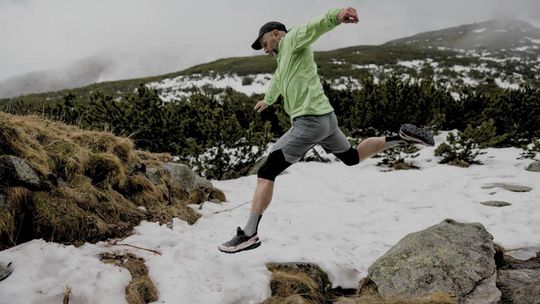 Polak podejmuje jedno z najtrudniejszych wyzwań biegowych świata. Jakub Szczepański chce jako pierwszy pokonać Great Himalaya Trail - High Route